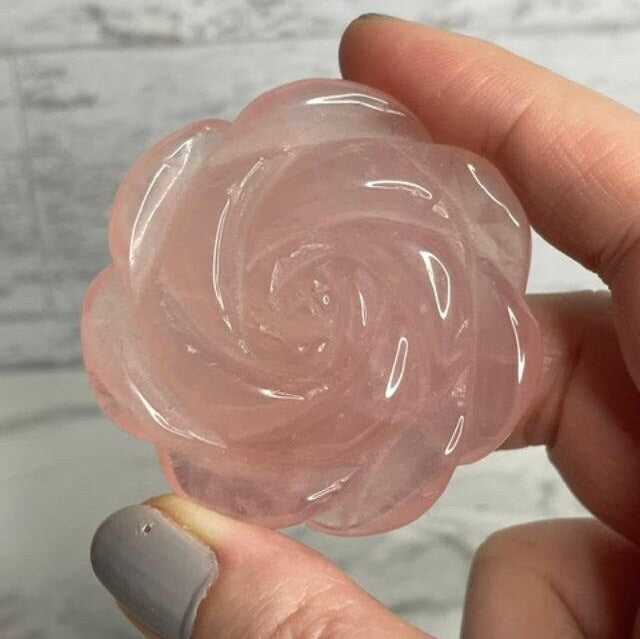 Rose Quartz Crystal Flower / Emotional Healing / Heart Chakra / Fertility Stone / Self Love / Meditation Altar / Mini Grid / Magic Spells